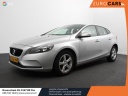 volvo-v40-15-t2-automaat-momentum-marge-auto-airco-navigatie-parkeersensoren-lichtmetalen-velgen-bluetooth