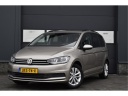 volkswagen-touran-14-tsi-comfortline-business-7p-navi-camera-carplay-cruise