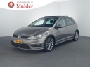 volkswagen-golf-12-tsi-connected-series-rline-pano-acc-carplay